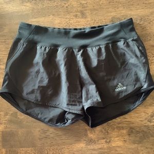 Adidas running aeroready athletic shorts      size small